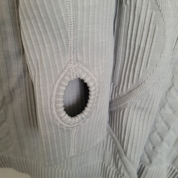 LULULEMON  REST LESS PULLOVER SILVER SPOON - Picture 9 of 9